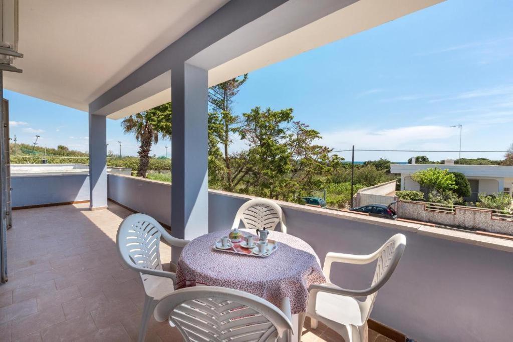 Villa Spiaggia Degli Angeli Порто Чезарео Екстериор снимка