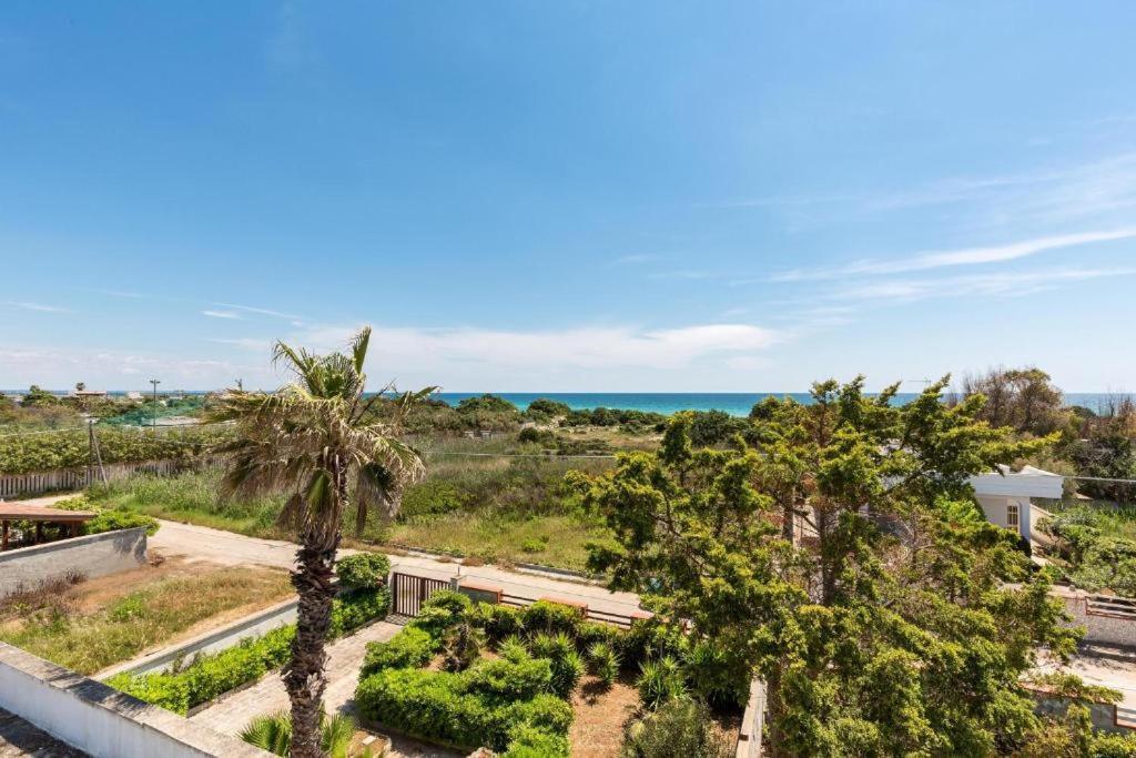 Villa Spiaggia Degli Angeli Порто Чезарео Екстериор снимка